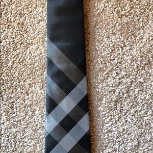 Burberry black and gray check tie